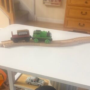 Thomas and friends Green and Black Toy Train Set